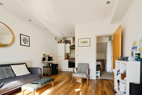 2 bedroom flat for sale, Eastern Villas Road, Southsea