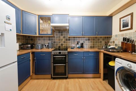 3 bedroom flat for sale, Lawrence Road, Southsea