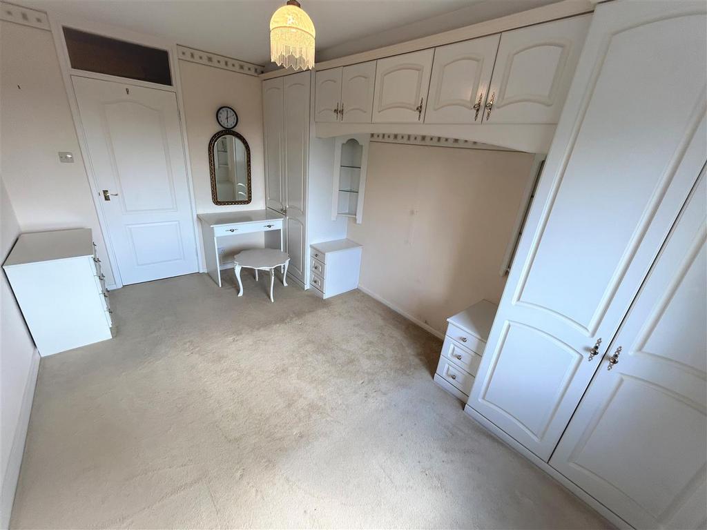 Bedroom 22.jpg