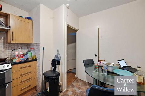 2 bedroom apartment for sale, Wheatley Mansions, Bevan Avenue, Essex