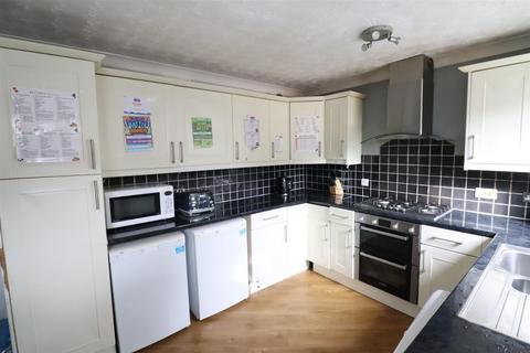 3 bedroom terraced house for sale, Braybrooke Drive, Furzton, Milton Keynes