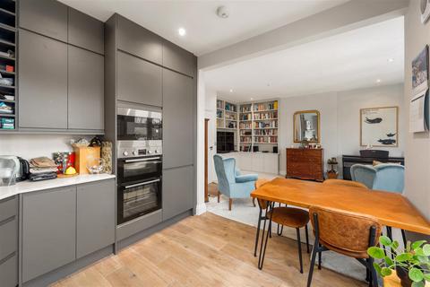 3 bedroom flat to rent, Staverton Road, Brondesbury NW2