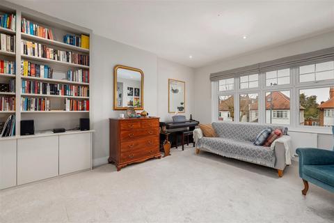 3 bedroom flat to rent, Staverton Road, Brondesbury NW2