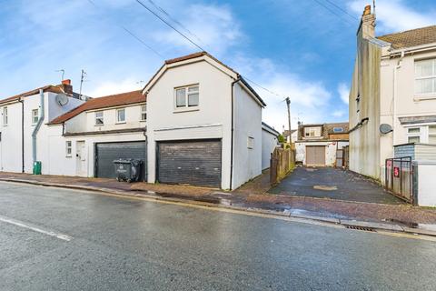 Becket Road, Worthing