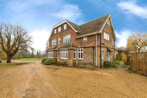 2 bedroom flat for sale, Loxwood Road, Rudgwick, Horsham