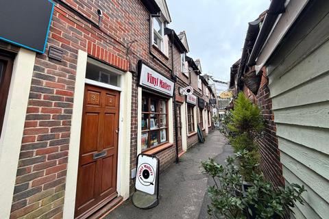 1 bedroom apartment to rent, Chapel Street, Petersfield, Hampshire, GU32