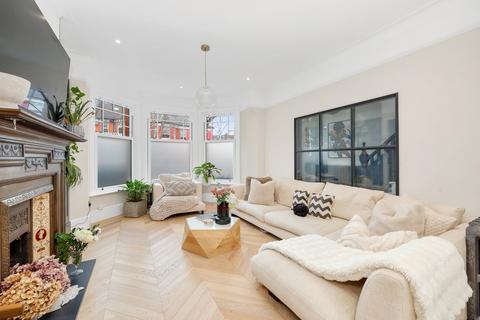 4 bedroom terraced house to rent, Normanby Road, London, NW10