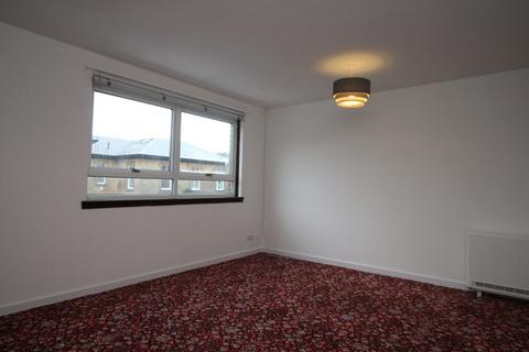 3 bedroom flat to rent, 1 Scott Court, Helensburgh, G84 8BS
