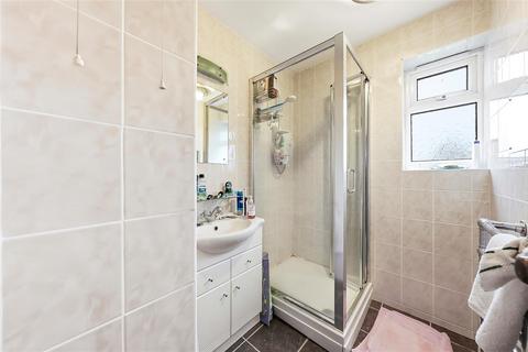 3 bedroom maisonette for sale, Masefield Close, Erith
