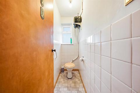 3 bedroom maisonette for sale, Masefield Close, Erith