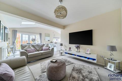 undefined, Thames Avenue, Haydon Wick, Swindon, SN25