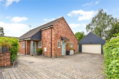 3 bedroom detached house to rent, Wedmore Close, Winchester, Hampshire, SO22