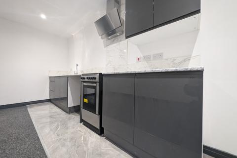 1 bedroom flat to rent, Commercial Street, Mountain Ash, CF45