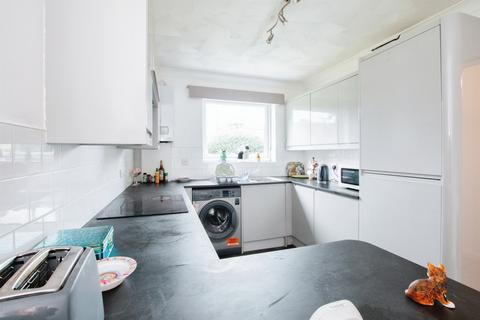 2 bedroom ground floor flat for sale, Richmond Park Road, Bournemouth