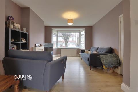 3 bedroom end of terrace house to rent, Greenford, UB6