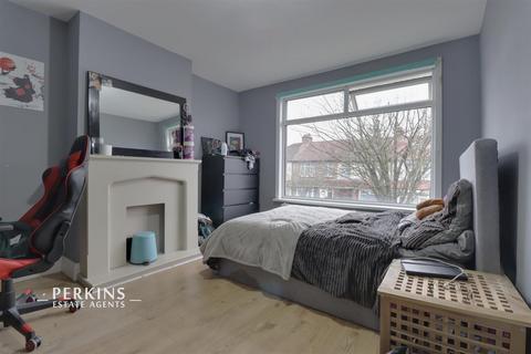 3 bedroom end of terrace house to rent, Greenford, UB6