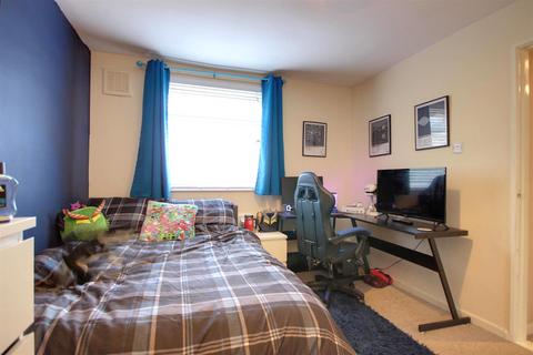 2 bedroom end of terrace house for sale, Priory Road, Hull