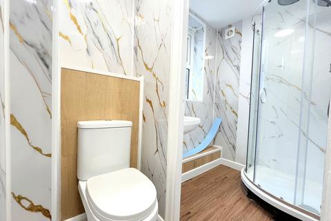 1 bedroom house of multiple occupation to rent, Clifftown Road, Southend-on-Sea SS1