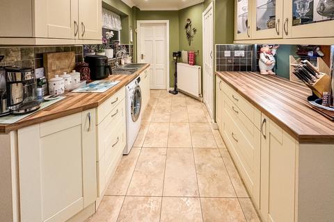 2 bedroom detached house for sale, Victoria Road, Scunthorpe