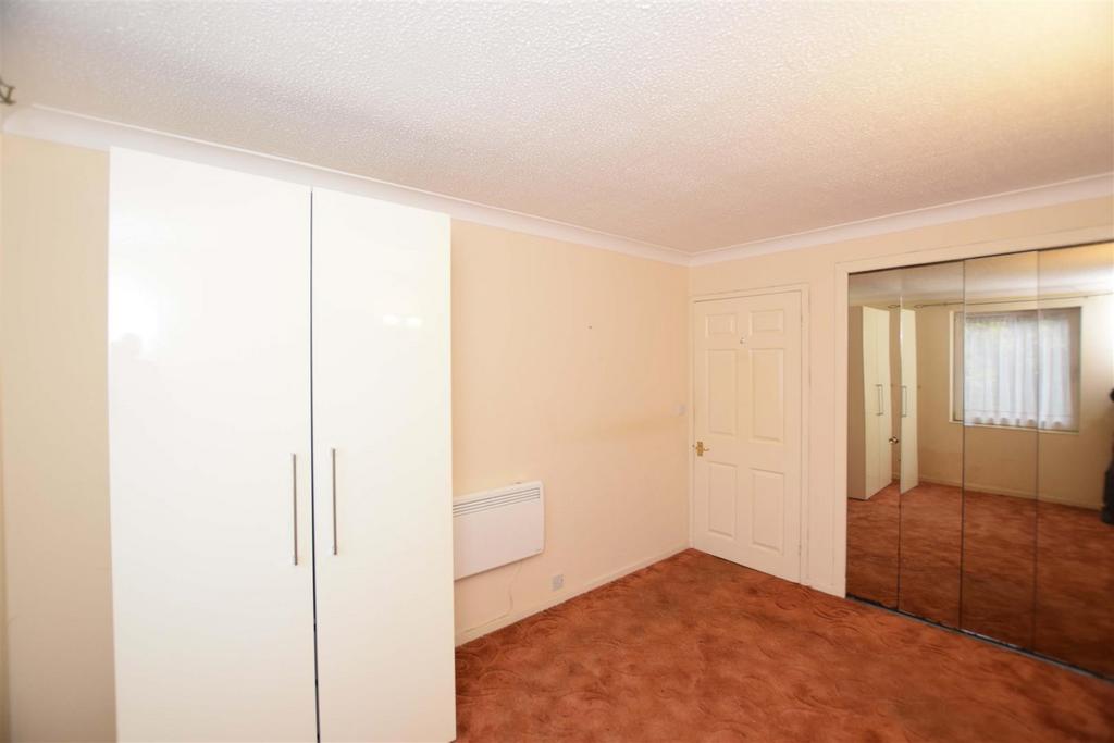 Bedroom. copy.jpg
