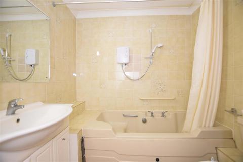 1 bedroom retirement property for sale, Wembley Park Drive, Wembley