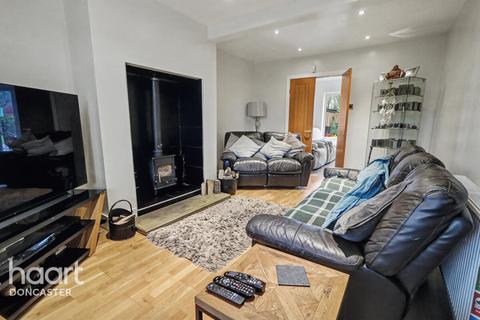 5 bedroom semi-detached house for sale, Victoria Road, Bentley, Doncaster