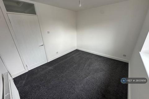 2 bedroom flat to rent, St Peters Mews, Birkenhead, CH42