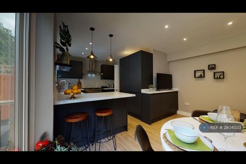 undefined, Madeira Avenue, Bromley, BR1