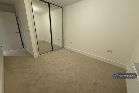 3 bedroom semi-detached house to rent, Monarch Place, Newington, ME9