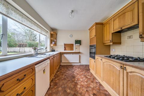 4 bedroom detached house for sale, Whinwhistle Road, Romsey SO51