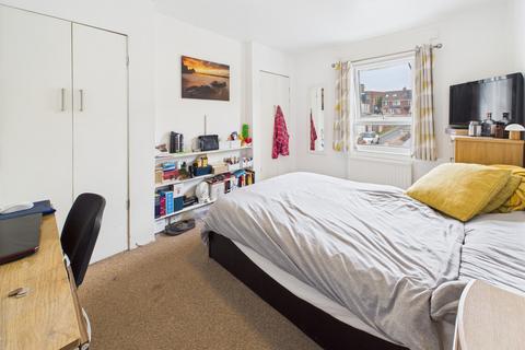 1 bedroom end of terrace house to rent, North Street, Exeter, EX1
