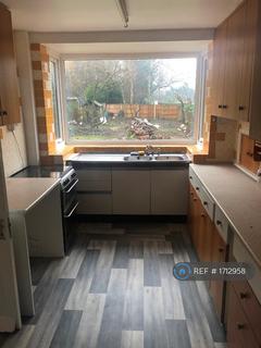 4 bedroom semi-detached house to rent, Birmingham Road, Walsall, WS5