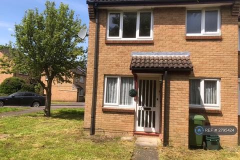 1 bedroom end of terrace house to rent, St. Peters Close, Cheltenham, GL51