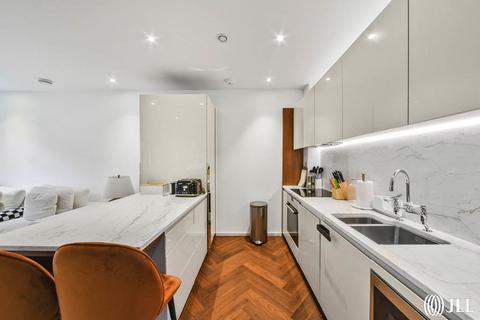1 bedroom apartment to rent, Embassy Gardens London SW11