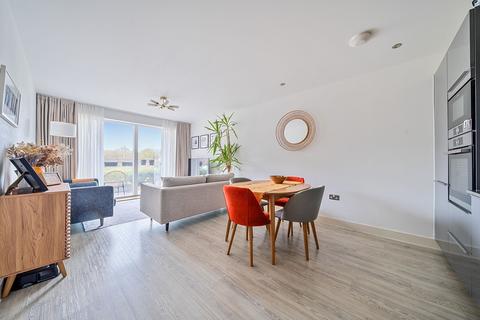 3 bedroom flat for sale, Knightly Avenue, Cambridge, CB2