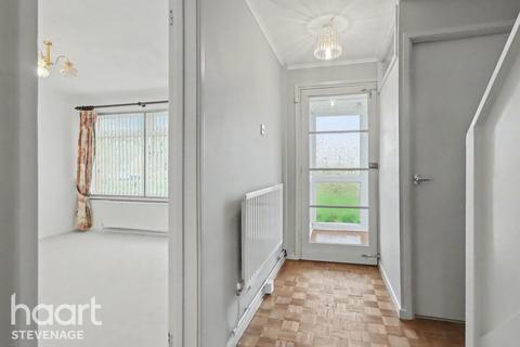 4 bedroom semi-detached house for sale, Shephall Way, Stevenage