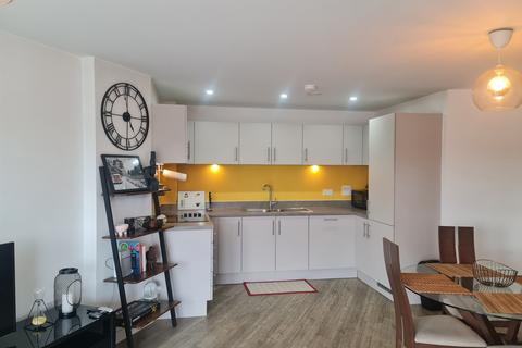 2 bedroom flat for sale, Ifield Road, Crawley