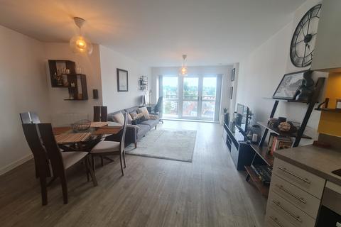 2 bedroom flat for sale, Ifield Road, Crawley
