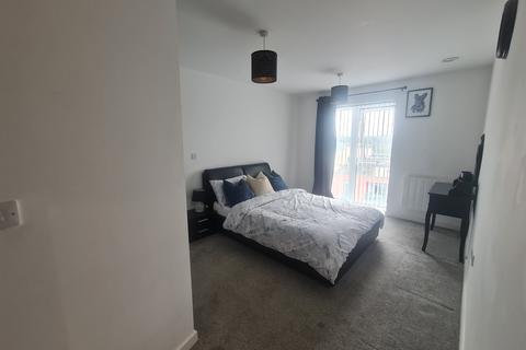2 bedroom flat for sale, Ifield Road, Crawley