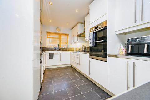 3 bedroom detached house for sale, Birch Way, London Colney, St. Albans