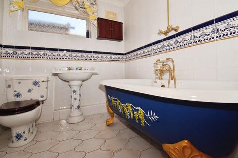 3 bedroom detached bungalow for sale, Adlington Road, Oadby, Leicester