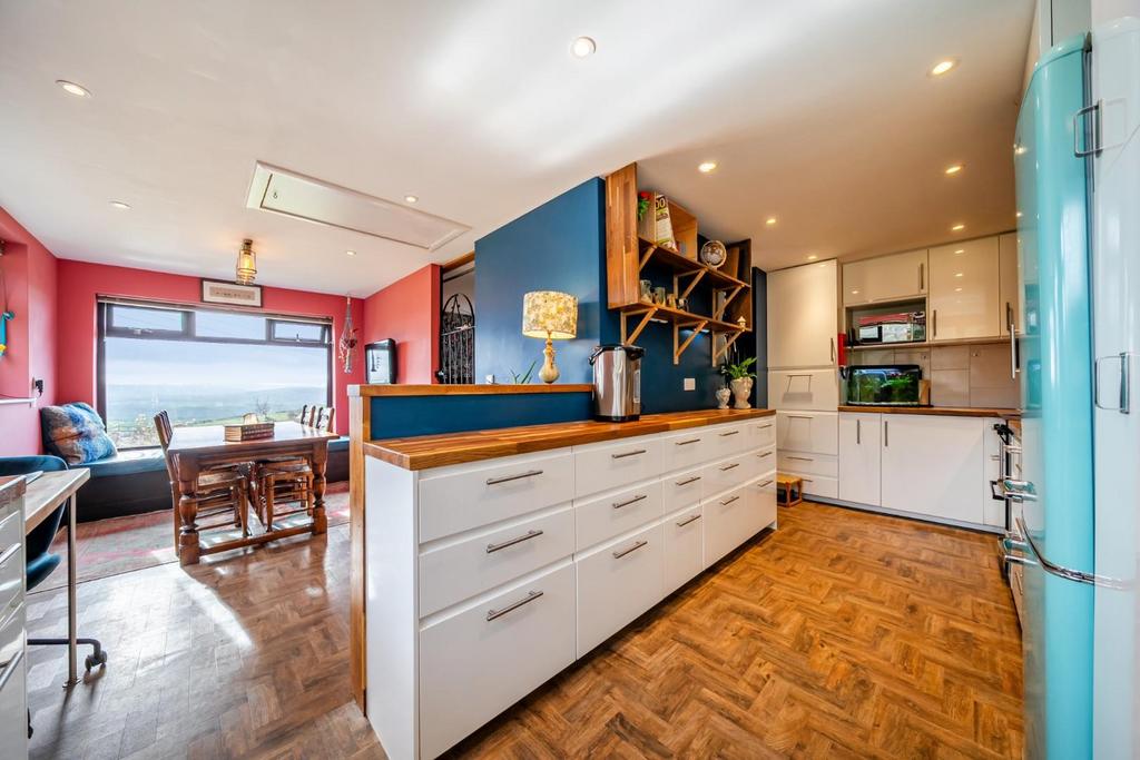 Kitchen view.jpg