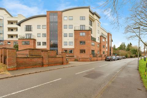 2 bedroom ground floor flat for sale, Brook Street, Tring