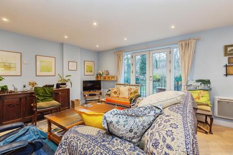 2 bedroom ground floor flat for sale, Brook Street, Tring