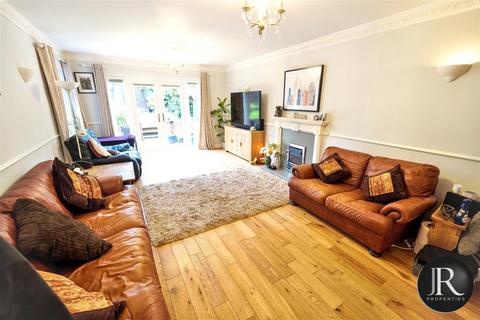 4 bedroom detached house for sale, East Butts Road, Rugeley WS15