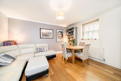 2 bedroom flat for sale, Borough Road, Isleworth TW7