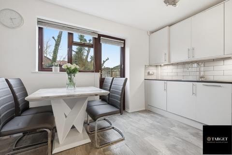 2 bedroom terraced house for sale, Leaforis Road, Waltham Cross EN7