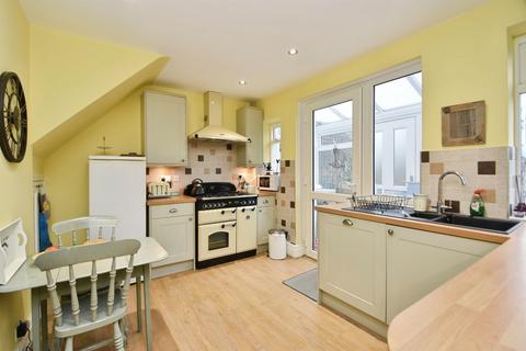 3 bedroom terraced house for sale, Rocklands Place, Shipley BD17