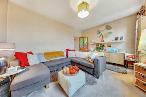 1 bedroom flat for sale, King Edward Road, Leyton, E10