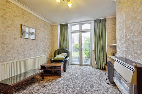 3 bedroom terraced house for sale, Abbots Way, Northampton